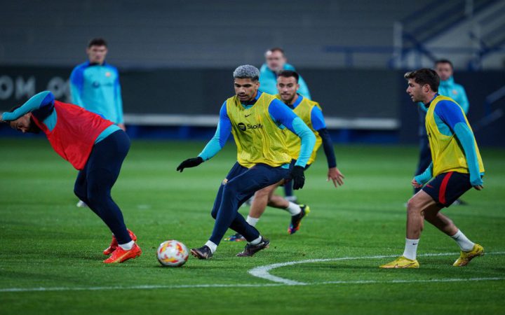 Futbol Antrenmanında Neler Giyilir?