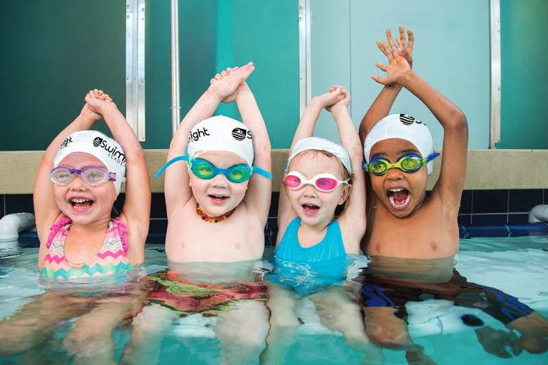 Çocuklarda Yüzme Sporu Ekipmanları 