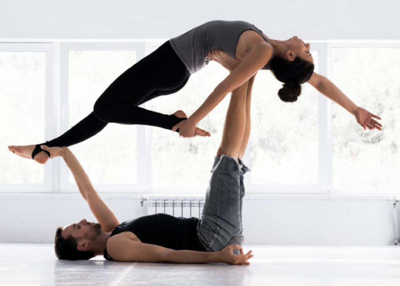 İki Kişilik Yoga Hareketleri 