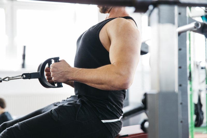 Biceps Curls Çalışmasının Faydaları