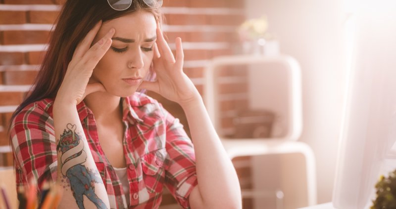 Gerilim Tipi Baş Ağrıları