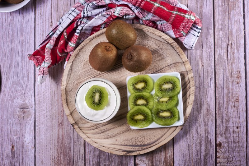 Düzenli Kivi Tüketmek