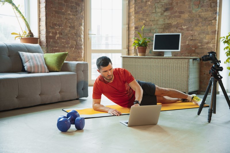 Ekipmansız Ev Antrenmanları