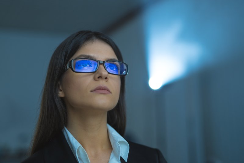 Mavi Işığın Bilinmeyen Zararları